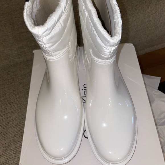W white black Calvin Klein Snow boot brand new still in plastic 9m - Picture 3 of 7
